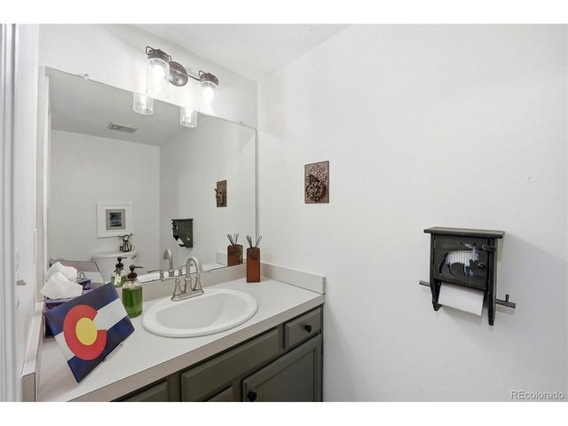 1272 E 130th Ave D, Thornton, CO 80241