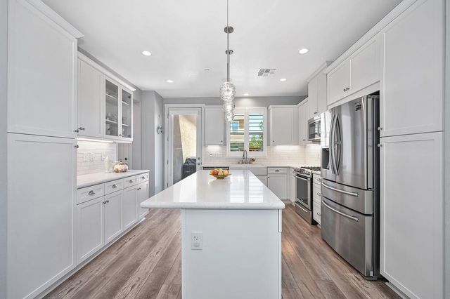 5011 Jewel St, Rocklin, CA 95677