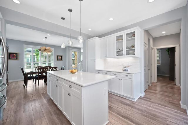 5011 Jewel St, Rocklin, CA 95677