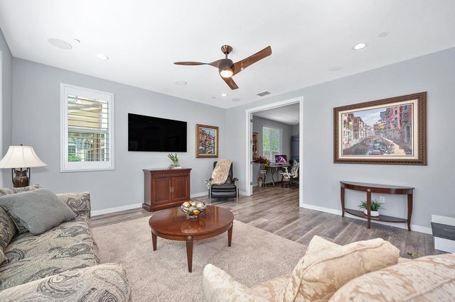 5011 Jewel St, Rocklin, CA 95677