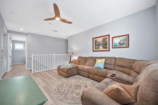 5011 Jewel St, Rocklin, CA 95677