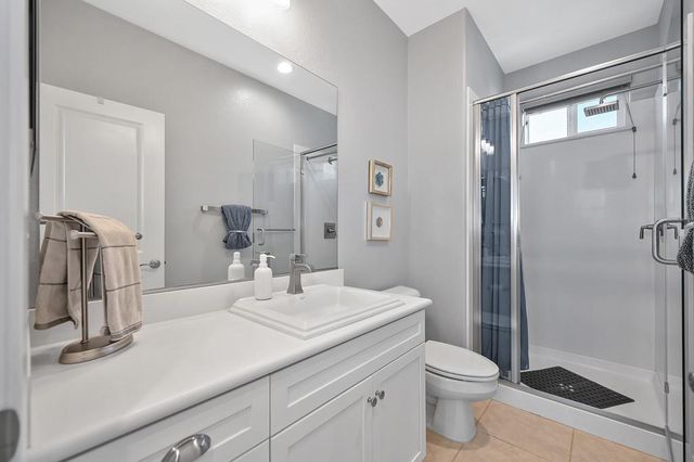 5011 Jewel St, Rocklin, CA 95677