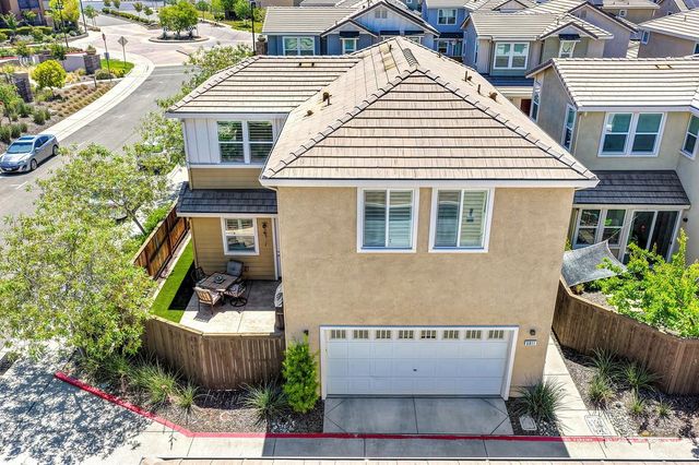 5011 Jewel St, Rocklin, CA 95677