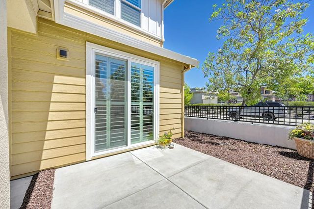 5011 Jewel St, Rocklin, CA 95677