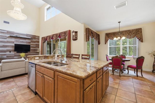 18004 LANAI ISLE DRIVE, Tampa, FL 33647