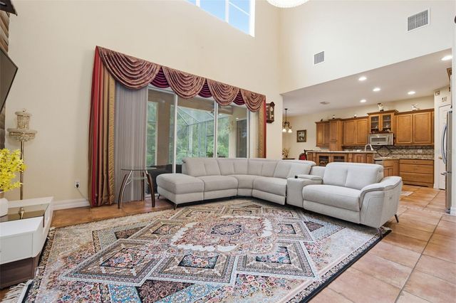 18004 LANAI ISLE DRIVE, Tampa, FL 33647