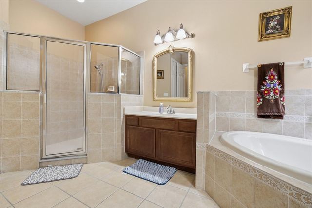 18004 LANAI ISLE DRIVE, Tampa, FL 33647