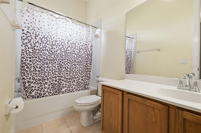 18004 LANAI ISLE DRIVE, Tampa, FL 33647
