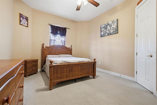 18004 LANAI ISLE DRIVE, Tampa, FL 33647