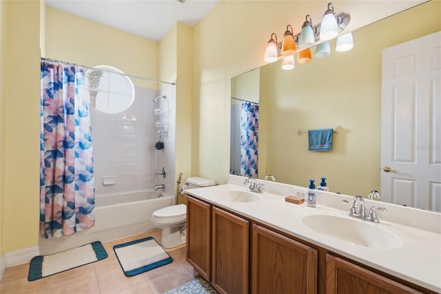 18004 LANAI ISLE DRIVE, Tampa, FL 33647