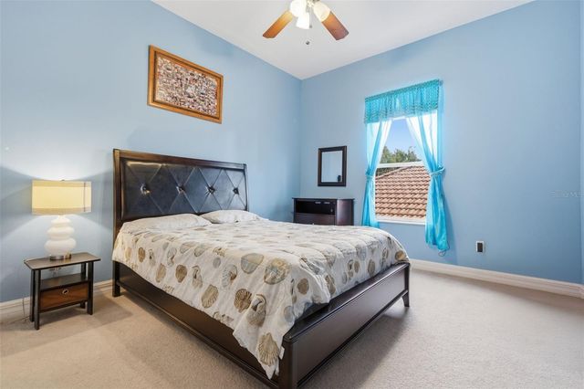 18004 LANAI ISLE DRIVE, Tampa, FL 33647