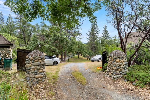 5301 Cosumnes Mine Rd, Somerset, CA 95684