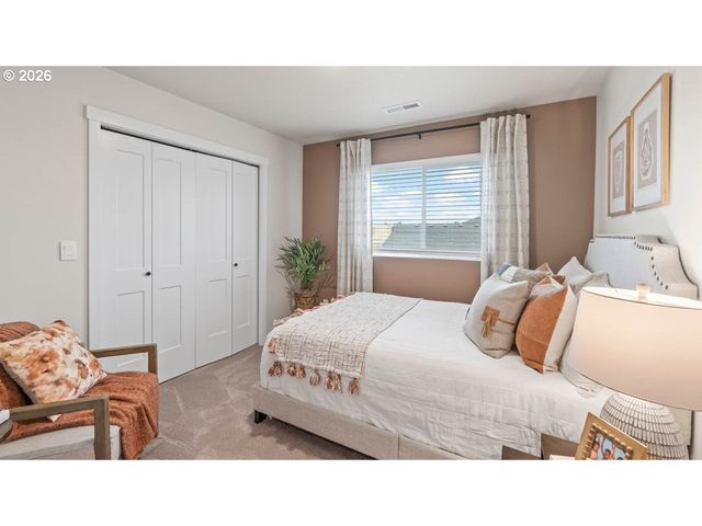 2293 S Veneta Ave, Salem, OR 97306