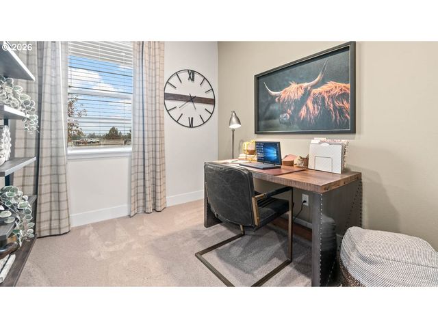 2293 S Veneta Ave, Salem, OR 97306