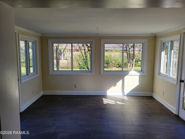 213 Lynn Drive, Lafayette, LA 70508