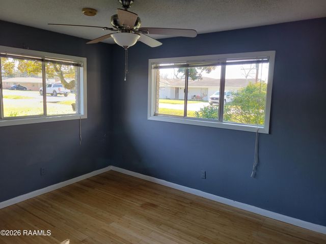 213 Lynn Drive, Lafayette, LA 70508