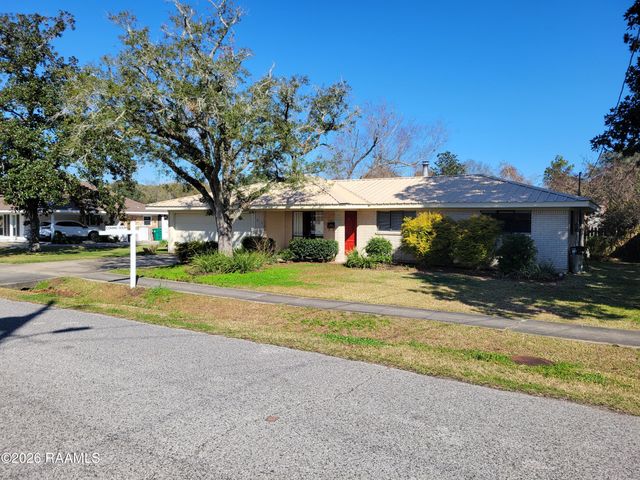 213 Lynn Drive, Lafayette, LA 70508