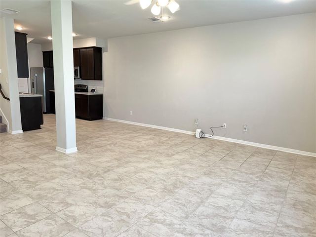 514 N 6th Street, La Porte, TX 77571