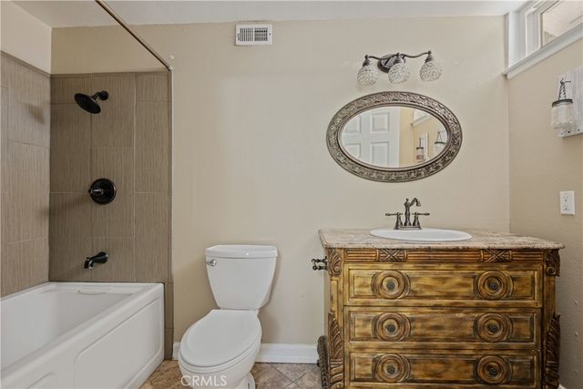 1054 Currier Avenue, Simi Valley, CA 93065