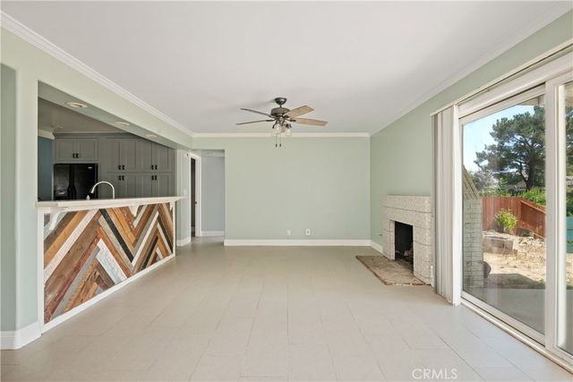 1054 Currier Avenue, Simi Valley, CA 93065