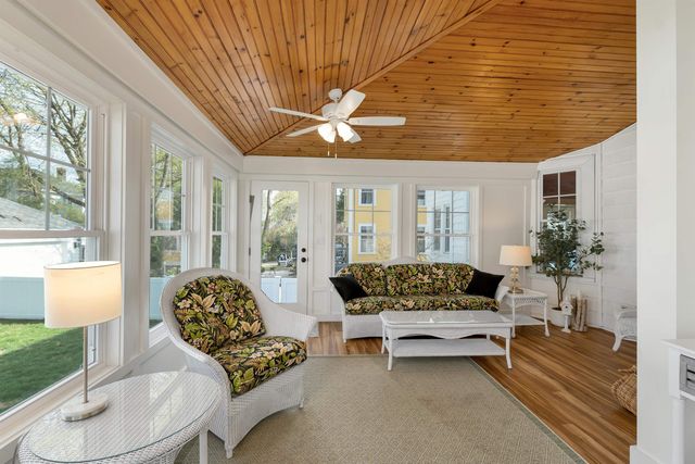 951 Chestnut Street, Manchester, NH 03104