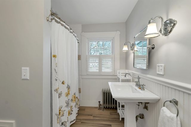 951 Chestnut Street, Manchester, NH 03104