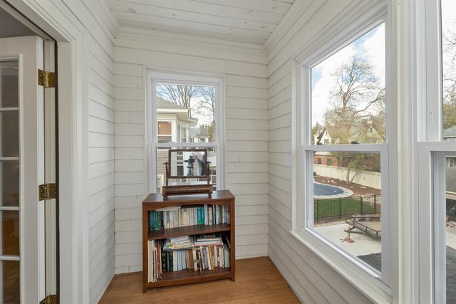 951 Chestnut Street, Manchester, NH 03104