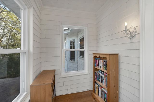 951 Chestnut Street, Manchester, NH 03104