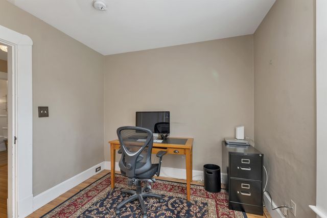 951 Chestnut Street, Manchester, NH 03104