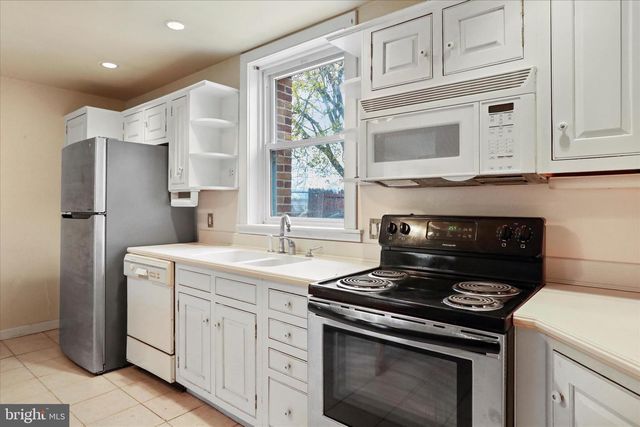 431 LEITERSBURG ST, Greencastle, PA 17225