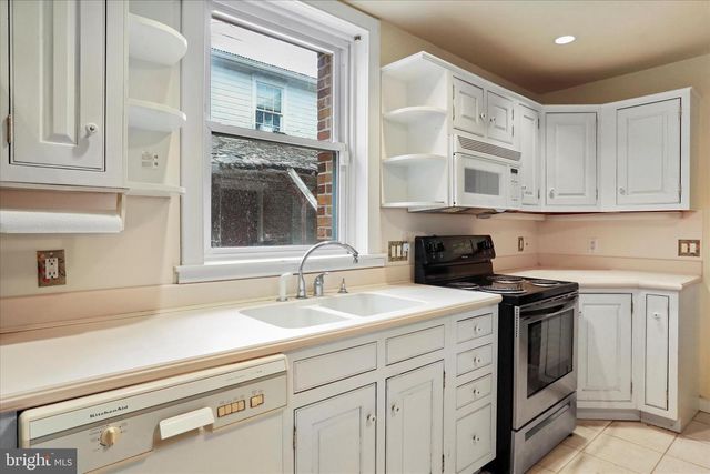 431 LEITERSBURG ST, Greencastle, PA 17225