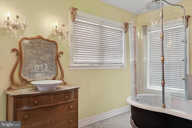 431 LEITERSBURG ST, Greencastle, PA 17225