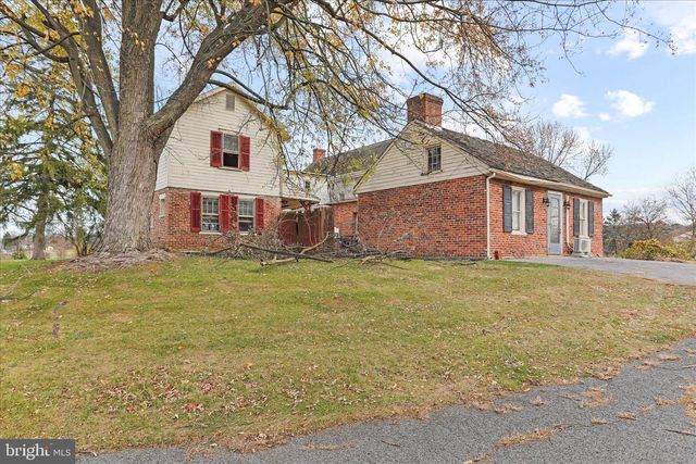 431 LEITERSBURG ST, Greencastle, PA 17225