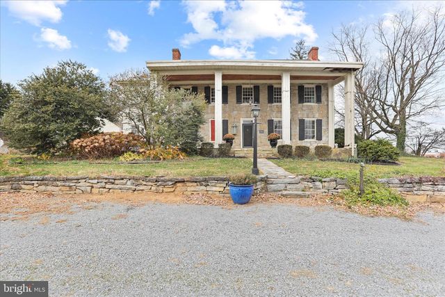 431 LEITERSBURG ST, Greencastle, PA 17225