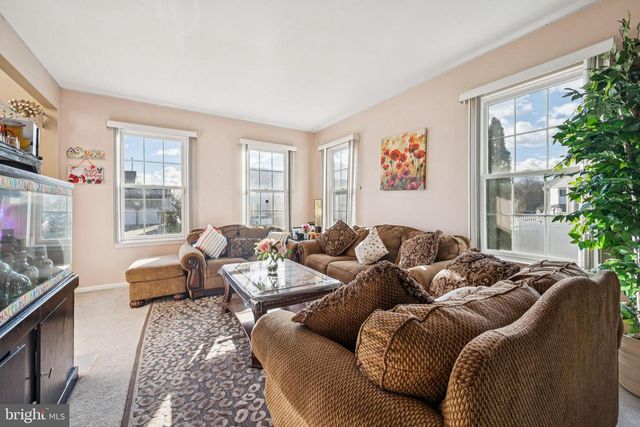 17 JASMINE WAY, Sewell, NJ 08080