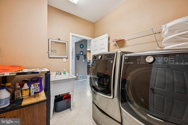 17 JASMINE WAY, Sewell, NJ 08080