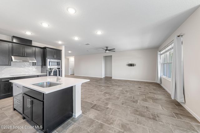 2163 Middlebury Drive SE, Palm Bay, FL 32909