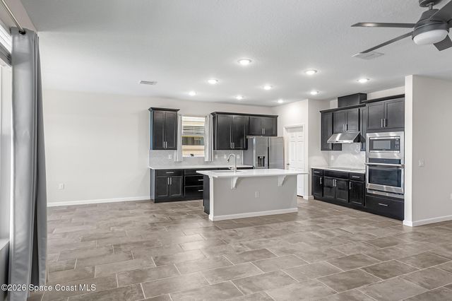 2163 Middlebury Drive SE, Palm Bay, FL 32909