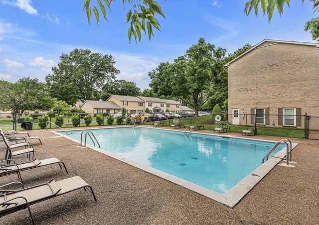 1011 Murfreesboro Rd Unit F1, Franklin, TN 37064