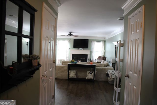 2915 Englewood Drive, Cumming, GA 30040