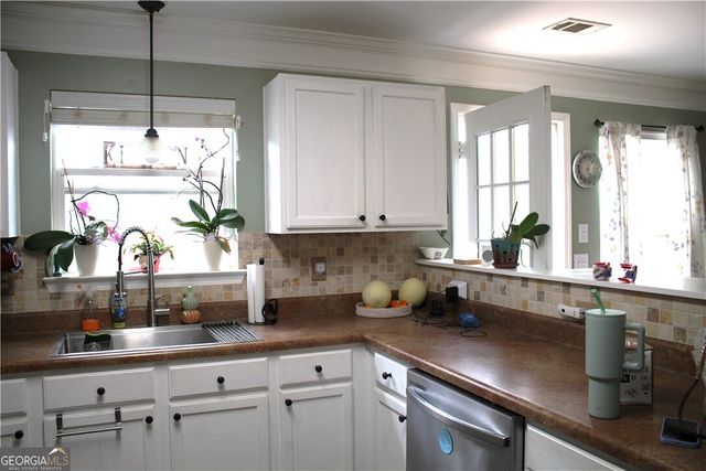 2915 Englewood Drive, Cumming, GA 30040