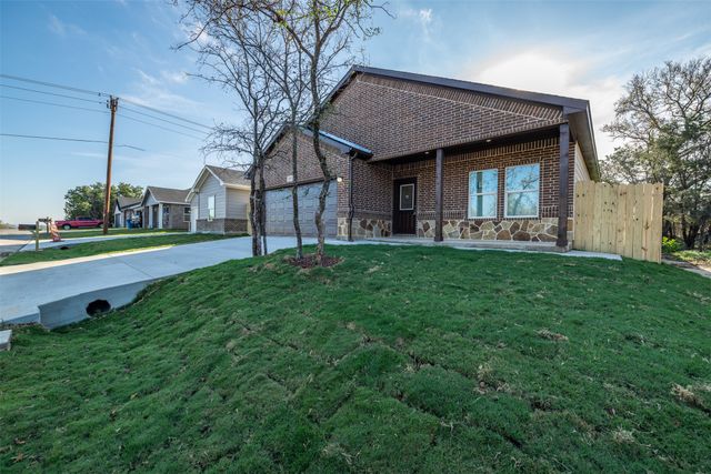 2803 Beechwood Street, Granbury, TX 76048