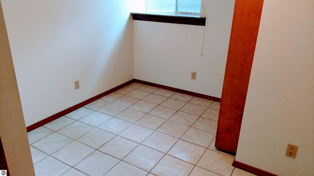 Image 23 of property listing at 1909 Stockman, Mt Pleasant, MI 48858