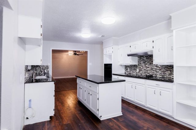 8341 Chimney Rock Court, Port Arthur, TX 77642