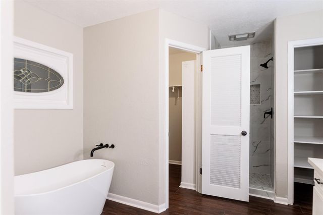 8341 Chimney Rock Court, Port Arthur, TX 77642