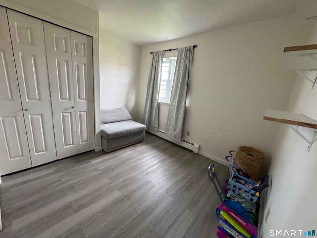 68 Round Tree Drive 3, Naugatuck, CT 06770