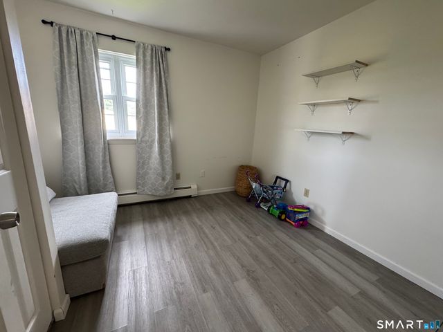 68 Round Tree Drive 3, Naugatuck, CT 06770