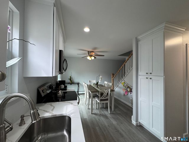 68 Round Tree Drive 3, Naugatuck, CT 06770