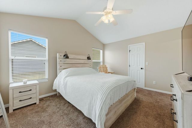 3245 S Bluelake Ct, Wichita, KS 67215