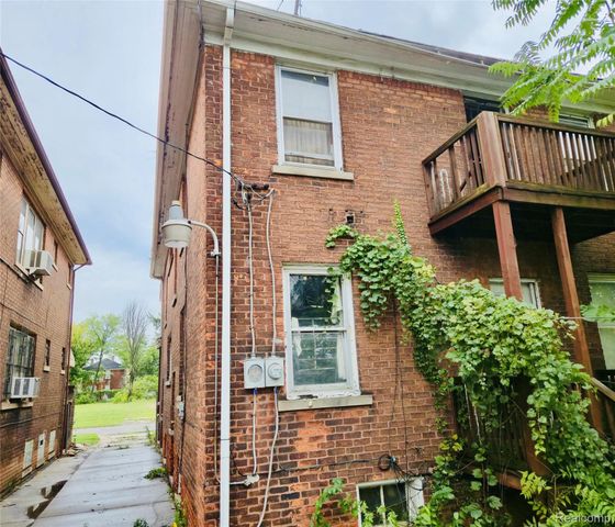 3232 Sturtevant Street, Detroit, MI 48206